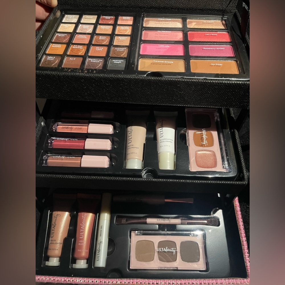 Ulta 45 piece Beauty Box - So Posh Edition